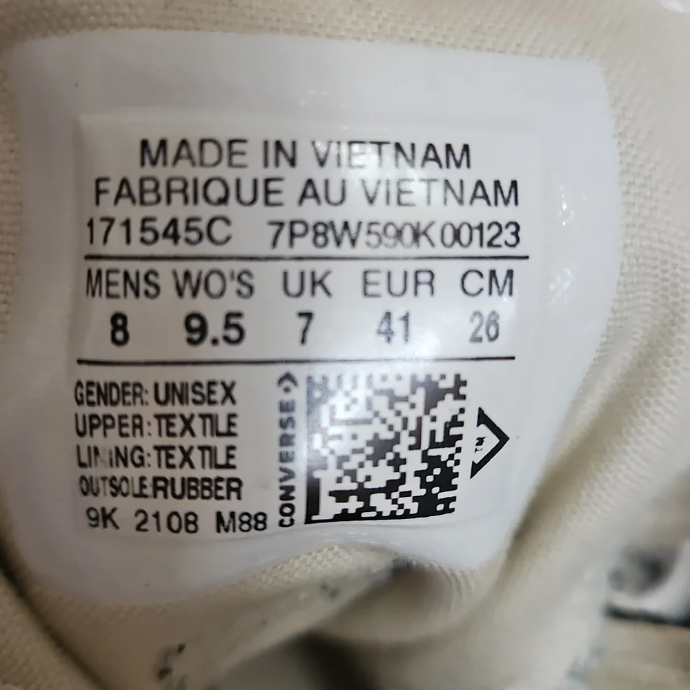 Converse Black and White High-Top Sneakers 8 Mens 9.5 Womens - Picture 6 of 8